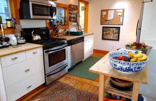 East Hampton North House | Oh So Charming! 2 Bedroom Cottage in East Hampton Village.