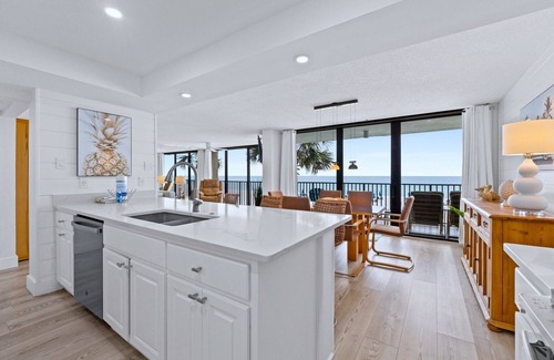 Gulf Lagoon Beach Condo | Oh What a VIEW! Free Beach Chairs! PW 207