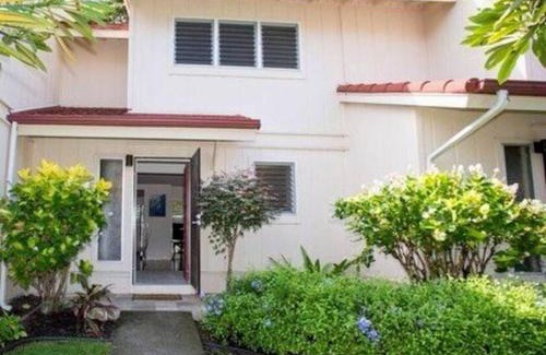 Kahaluu Bay Apartment | Ohana Beach Retreat at the Surf and Racquet Club