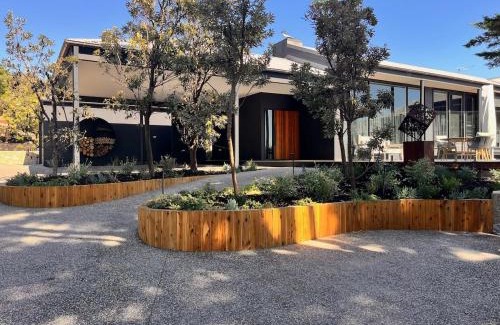 Blairgowrie Villa | Ohana Luxury Retreat-beach access heated pool