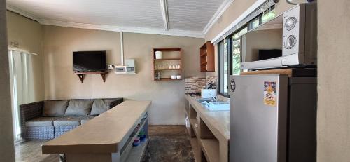 Lopes Apartment | Ohana Pool Cottage