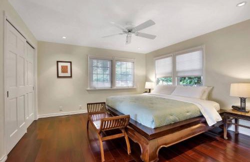 Kailua-Kona Bed & Breakfast | Ohia Kona Estates - An All Suites B&B