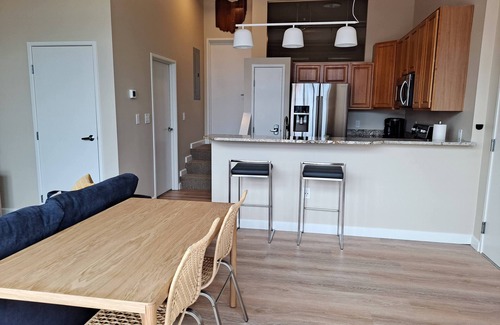 Ohio City Apartment | Ohio City Modern Loft Apartment