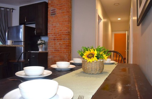 Detroit - Shoreway House | Ohio City,Near Downtown, Rock Hall,Stadiums, Shops