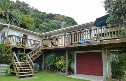 Waiotahi House | Ohiwa Bach By the Sea