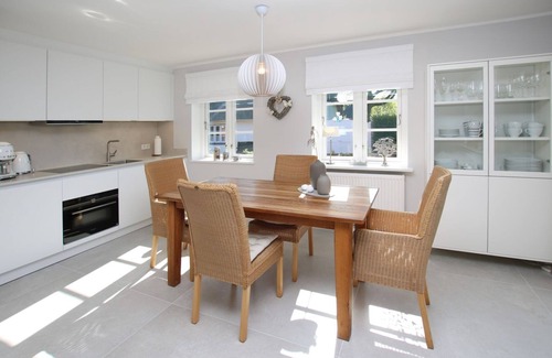 Wrixum House | Ohl Dörp 49, No. 3 - House half in Wrixum under thatched roof with 3 rooms and 90