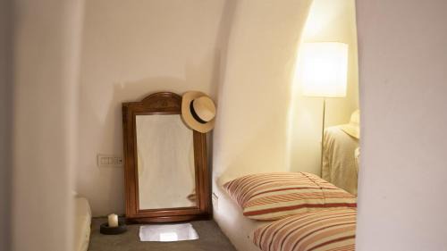 Finikia House | Oia, Finikia Cave House