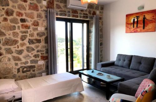 Kalo Chorio House | Oikia Stone House in seaside Kalo Chorio