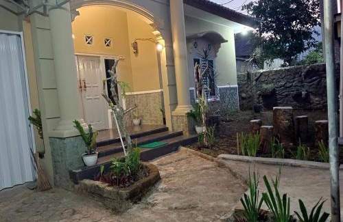 Cilimus Villa | OIKOS GREEN - Homestay