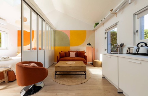 Valenciennes House | OIQIA Air Nomad Séville