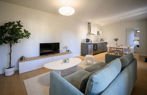 Castres House | OIQIA Clarisse Pastel