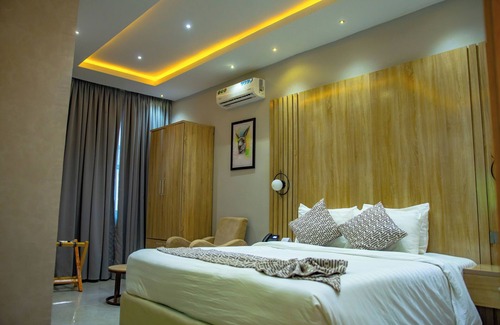 Akure Hotel | Ojaja Suites Akure
