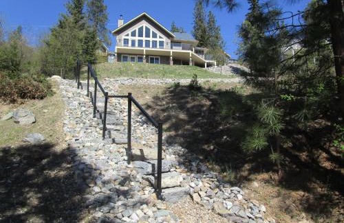 Westshore Estates Bed & Breakfast | Okanagan Lake Sunrise BB