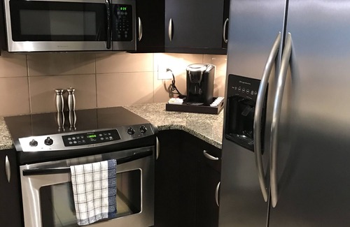 Vernon Condo | Okanagan Lakefront Condo 2 Bed/2 Bath