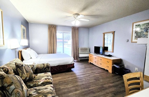 Central Okanagan Hotel | Okanagan Seasons Resort