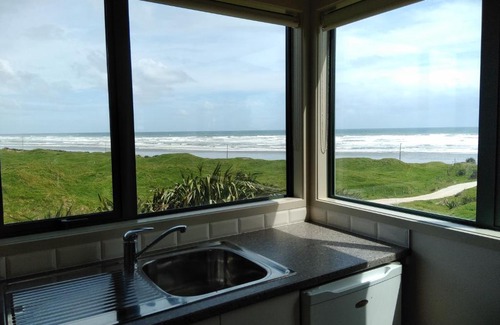 Cape Foulwind House | Okari Cottage
