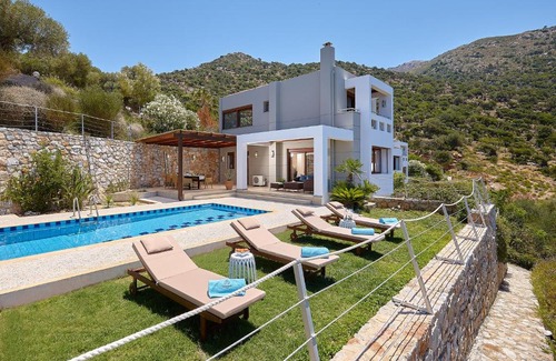 Drosia Villa | Okeanides Villas