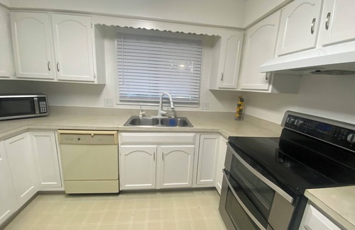 Okemos House | Okemos Haven- Conveniently located!