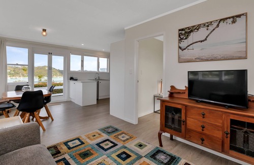 Okiato House | Okiato Views - Russell Holiday Home