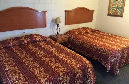 Fairview Hotel | Oklahoma Getaway at Knights Inn Fairview! Pet-friendly, Free Parking