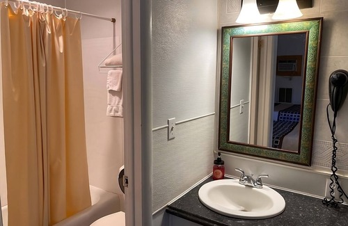 Fairview Hotel | Oklahoma Getaway at Knights Inn Fairview! Pet-friendly, Free Parking