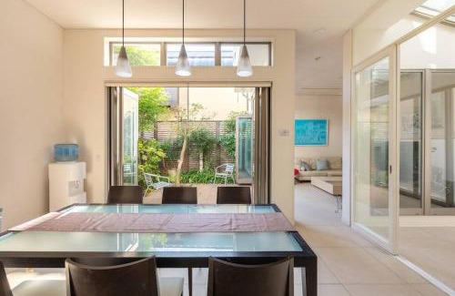 Setagaya Apartment | Okusawa Private House