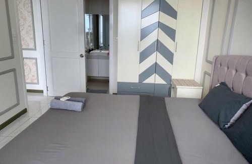 Bach Dang Riverside Apartment | Olala Apartment - Infinity Signature