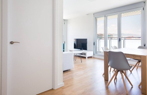 Sant Adria de Besos Apartment | Olala harbor forum 1. 3