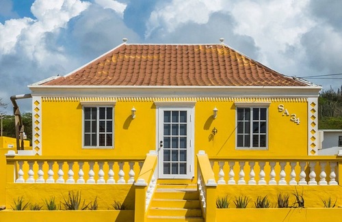 Savaneta House | Old Aloe House - A 100 year old, fully renovated vacation home
