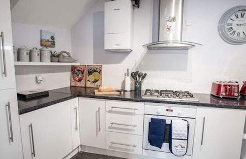 Combe Down House | Old Bakery Cottage in Bath - 3 Bedroom, Free