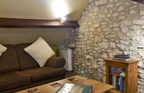 Lockton House | Old Barn Cottage
