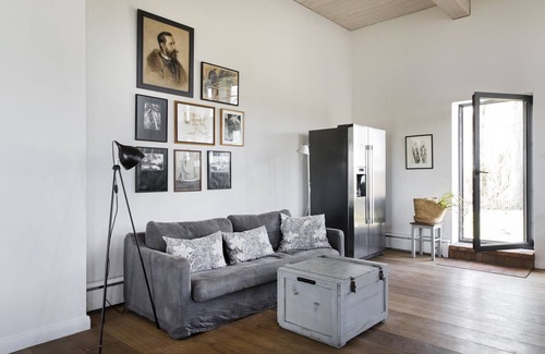 Pommerby House | Old barn near the beach with fireplace, sauna and plenty of space for families