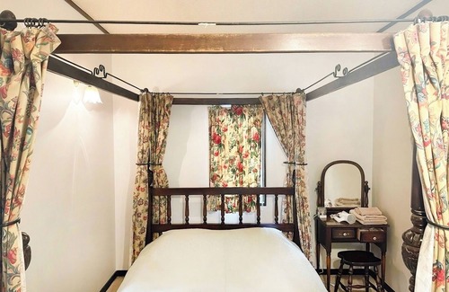 Nikko Hotel | Old British style cottage double with Westernstyle bath and openair bath/Nikko Tochigi