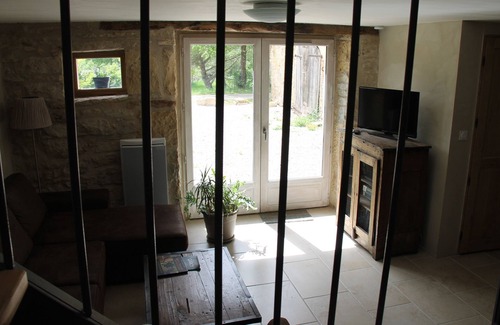Villeneuve d'Aveyron House | Old building, with private pool in the heart of a small farmhouse Quercy.