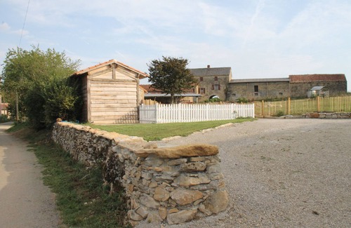 Villeneuve d'Aveyron House | Old building, with private pool in the heart of a small farmhouse Quercy.