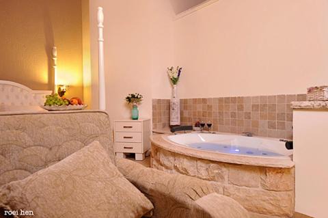Artists Colony House | Old City Inn