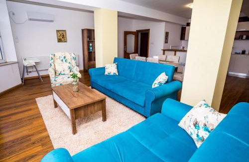 Slivek Apartment | Old City Square Apartment