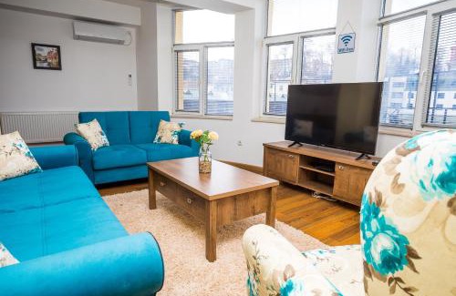 Slivek Apartment | Old City Square Apartment