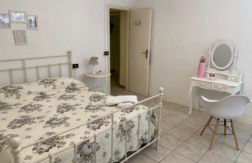 Montagano Bed & Breakfast | OLD CLOCK