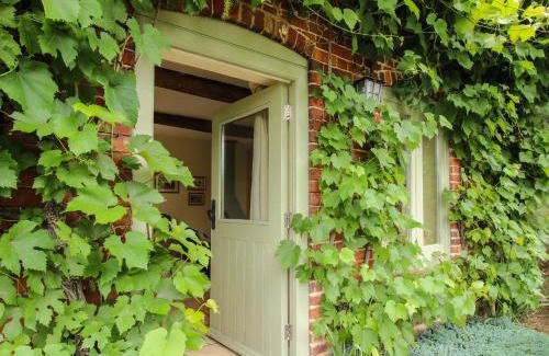 Stoney Stretton House | Old Coach House