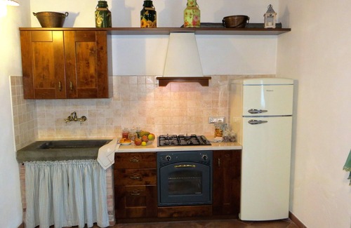 Altopascio Cottage | Old cottage in the heart of Tuscany, quiet, near Lucca, Florence, Pisa, Siena