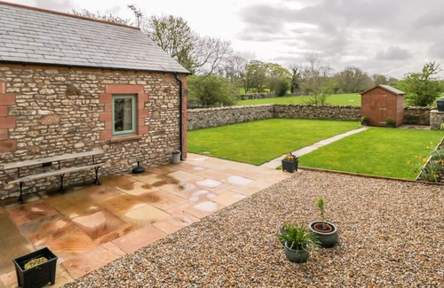 Morland House | OLD COW BYRE, family friendly, with a garden in Morland