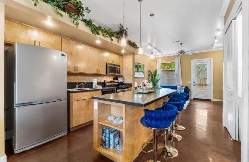 Old East Hill House | Old East Hill Townhouse