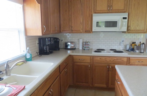 Englewood House | Old Englewood 2 bed/1 bath Beach Cottage.