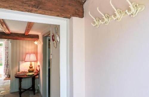 Warminster House | Old Farm Cottage