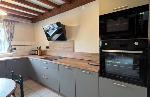 Saint-Michel-en-Greve House | Old farmhouse 100m², quiet, 500 m from the beach, sleeps 6-9