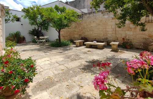 Giuggianello Apartment | Old farmhouse "Le Bey" Elsa
