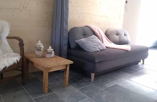 Lantriac House | Old farmhouse renovated in a contemporary style