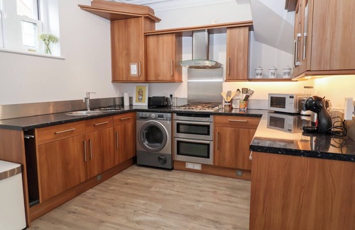 Felixstowe House | OLD FELIXSTOWE, BATH ROAD, pet friendly in Felixstowe, Suffolk