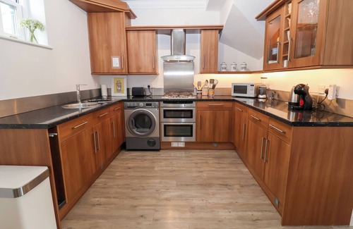 Felixstowe House | OLD FELIXSTOWE, BATH ROAD, pet friendly in Felixstowe, Suffolk